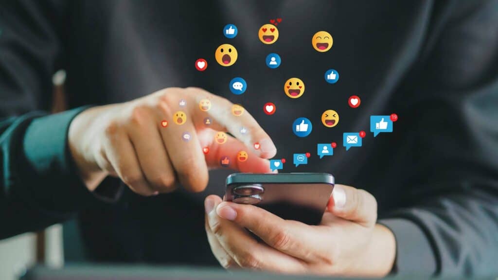 Event communications and social media reactions