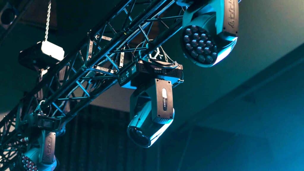 stage-lighting-equipment-spot-robo-light