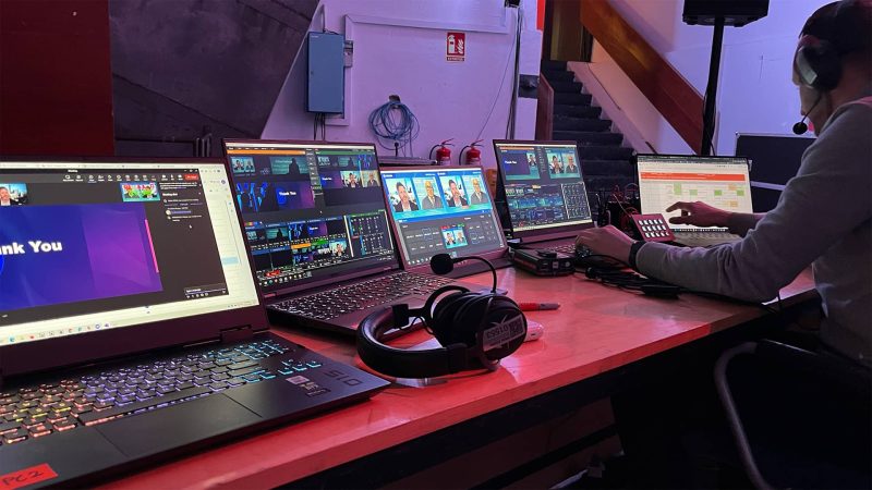 Experienced production crew for conference AV and live streaming